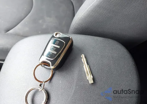 2011 Kia Soul + из США, поврежденный, VIN KNDJT2A2XB7707401